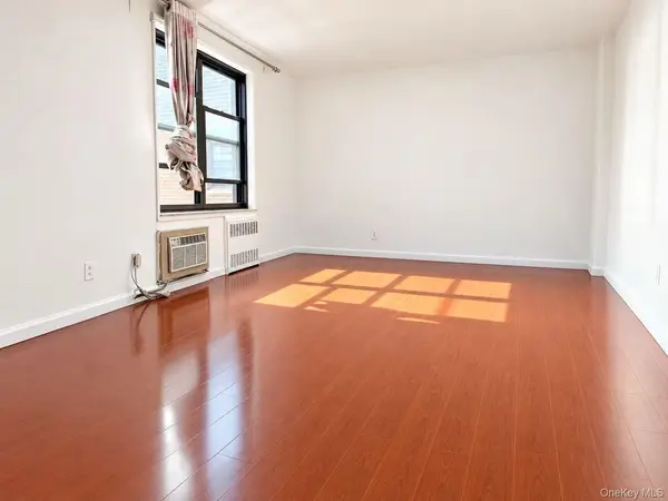 132-35 Sanford AVE #5R, Flushing, NY 11355