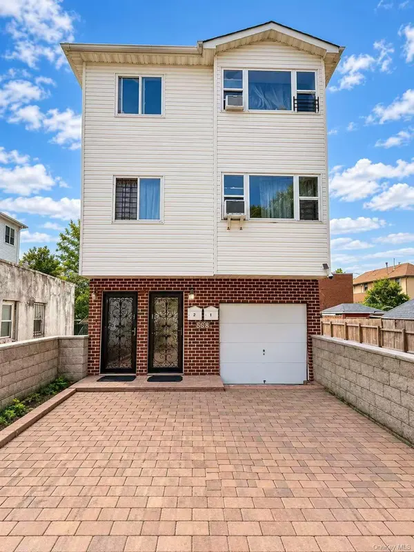 998 Crescent ST, Brooklyn, NY 11208
