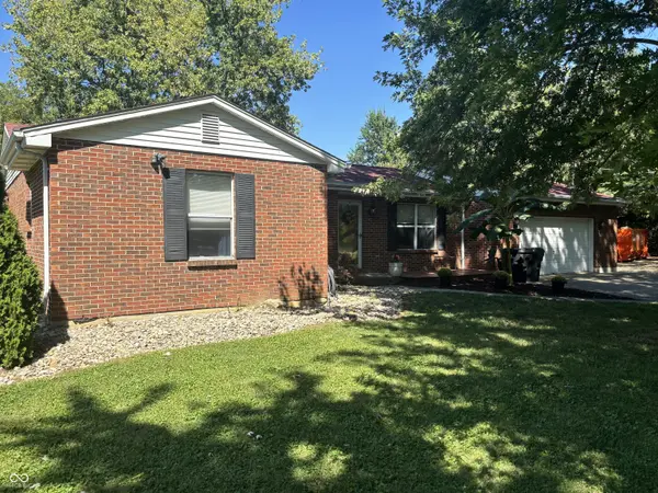 2216 Jenny Lynn DR, Lawrenceburg, IN 47025
