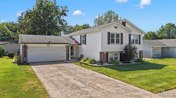 113 Barkwood Trails DR, St Peters, MO 63376