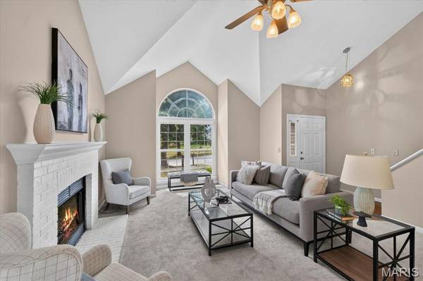 1032 Oak Glen CIR, Ballwin, MO 63021