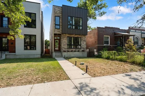 4330 Vista AVE, St Louis, MO 63110