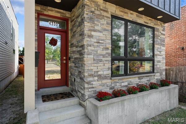 4330 Vista AVE, St Louis, MO 63110