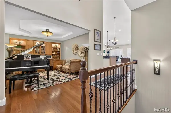 542 Triton Way DR, Ballwin, MO 63011