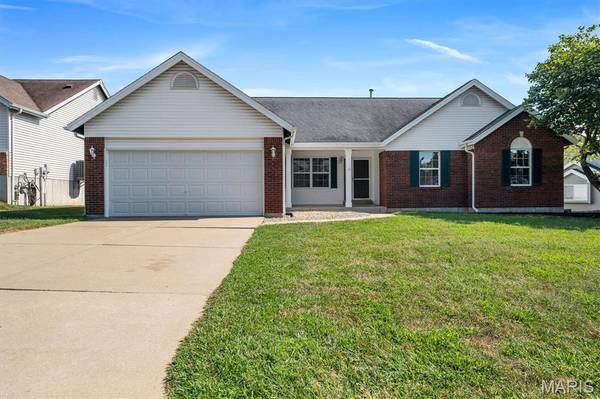 104 Coppersmith CT, St Charles, MO 63301