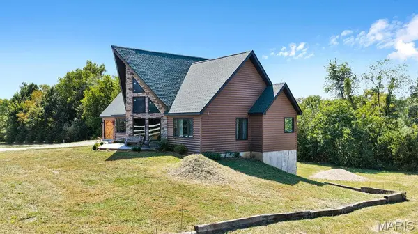 5 Taylor LN, Elsberry, MO 63343