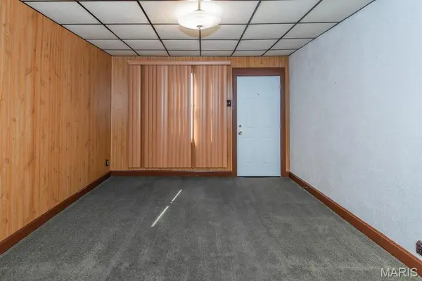 951 Switzer AVE, St Louis, MO 63147