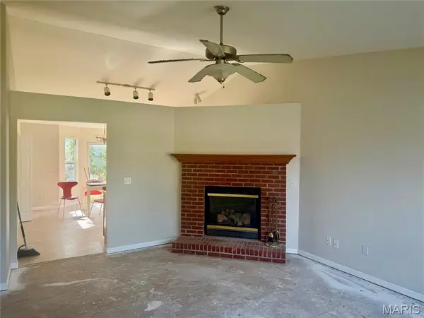 808 Kaestner DR, Dupo, IL 62239