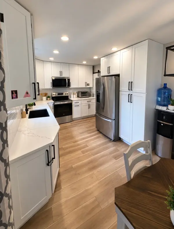 2624 Jenna CIR, Montgomery, IL 60538