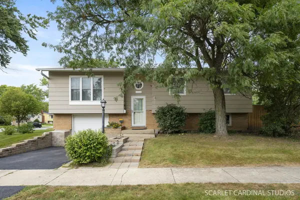 1102 Walnut AVE, Hanover Park, IL 60133