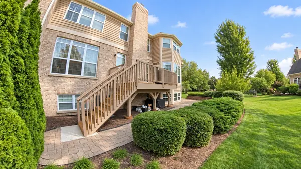541 Bridgestone CT #541, Inverness, IL 60010