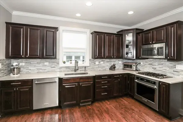 315 W Franklin ST, Wheaton, IL 60187