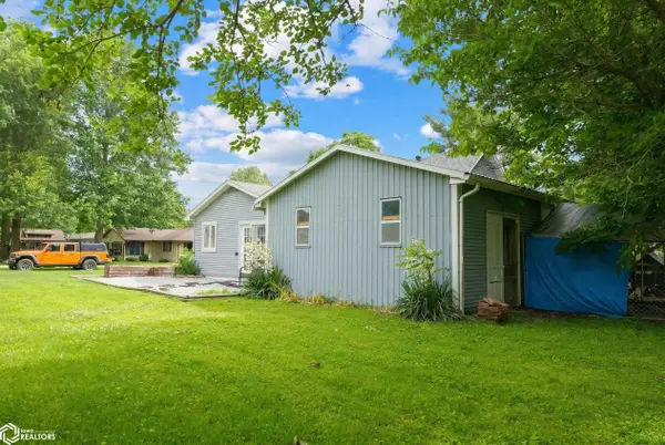 201 S Adams ST, Olds, IA 52647
