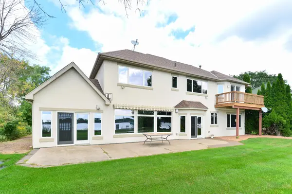 21700 Fenway CT N, Forest Lake, MN 55025