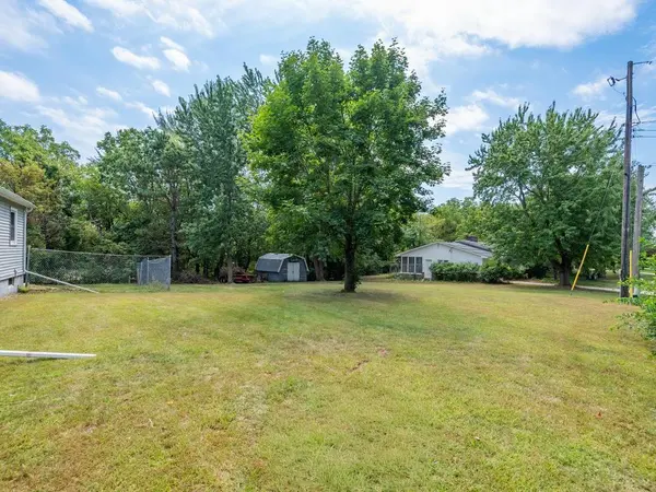 125 Elm DR, Carver, MN 55315