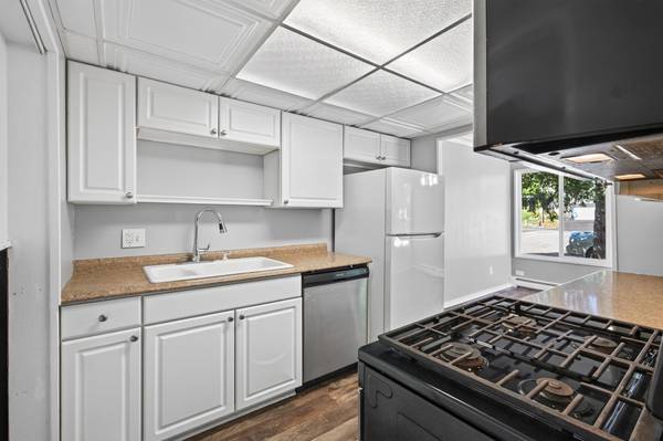110172 Friendship LN S, Chaska, MN 55318
