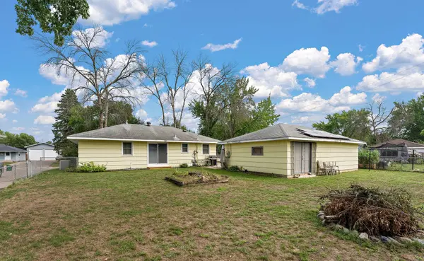 8820 Greenway AVE S, Cottage Grove, MN 55016