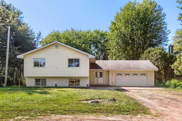 6417 Hodgson RD, Lino Lakes, MN 55014