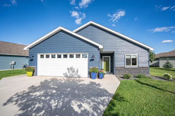 33 Billings LN, Superior, WI 54880