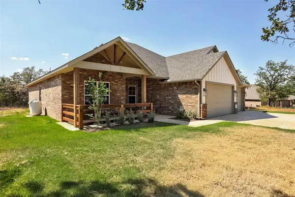 2301 Greys Harbor RD, Blanchard, OK 73010