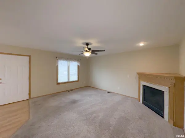 203 EASY ST, Washington, IL 61571