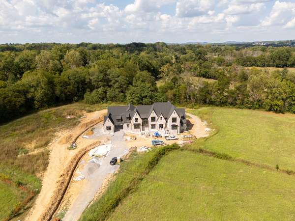 7019 Belcastle Ln, College Grove, TN 37046