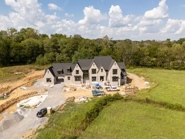 7019 Belcastle Lane, College Grove, TN 37046