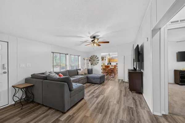 11827 SW 180th St, Rose Hill, KS 67133