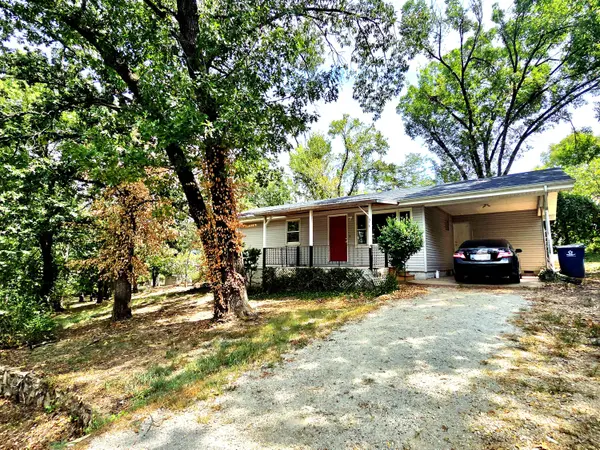 316 Morningside LN, Hollister, MO 65672