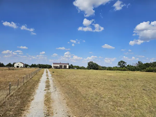 18127 S Highway H, Monett, MO 65708