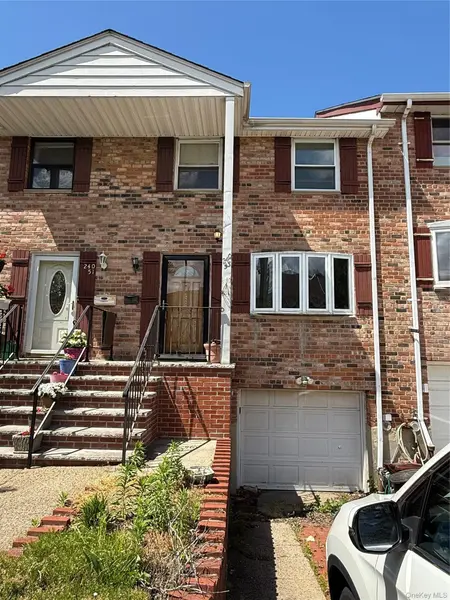 240-53 66th AVE, Little Neck, NY 11362