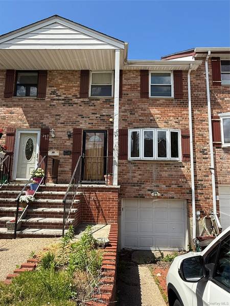 240-53 66th AVE, Little Neck, NY 11362