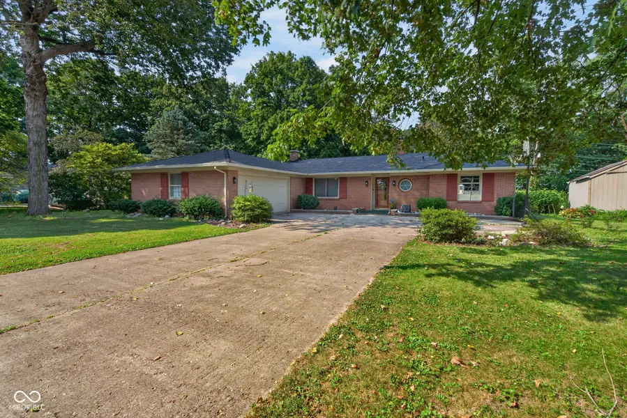 2112 E Memory LN, Anderson, IN 46013