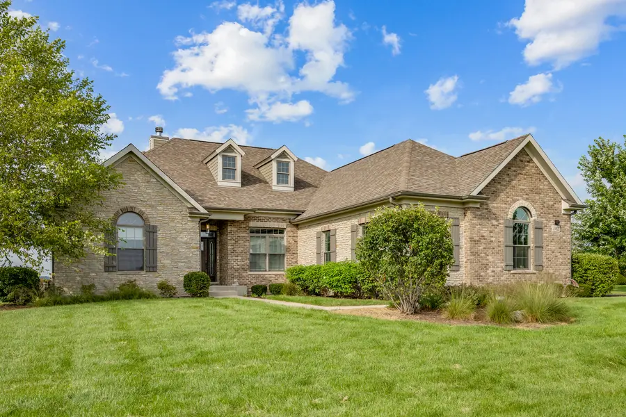 43W812 N Sunset Views DR, St. Charles, IL 60175