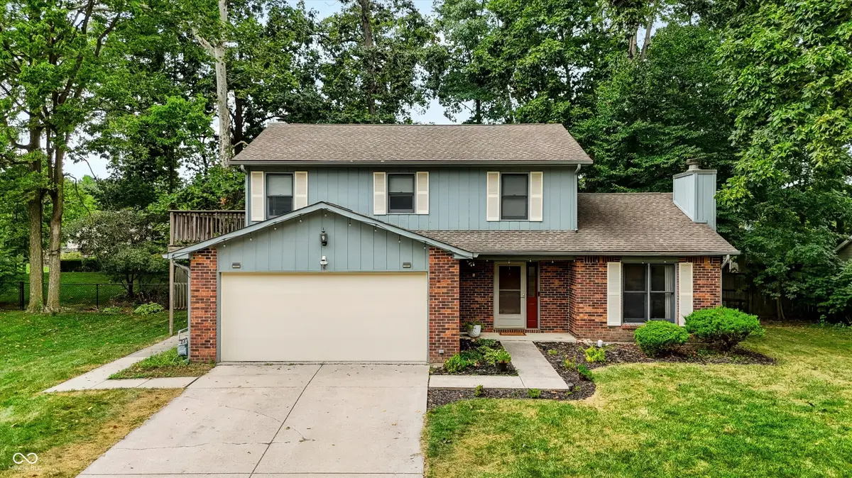 9140 Powderhorn LN, Indianapolis, IN 46256