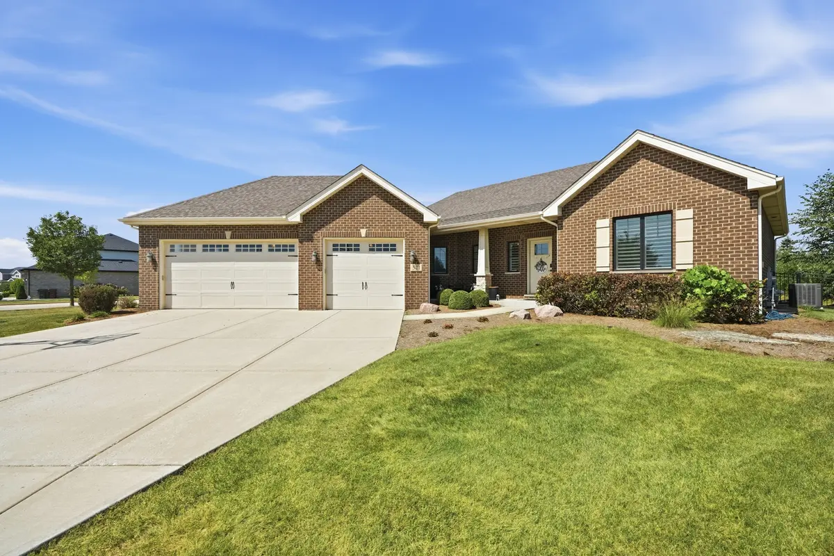 571 Augusta CT, New Lenox, IL 60451