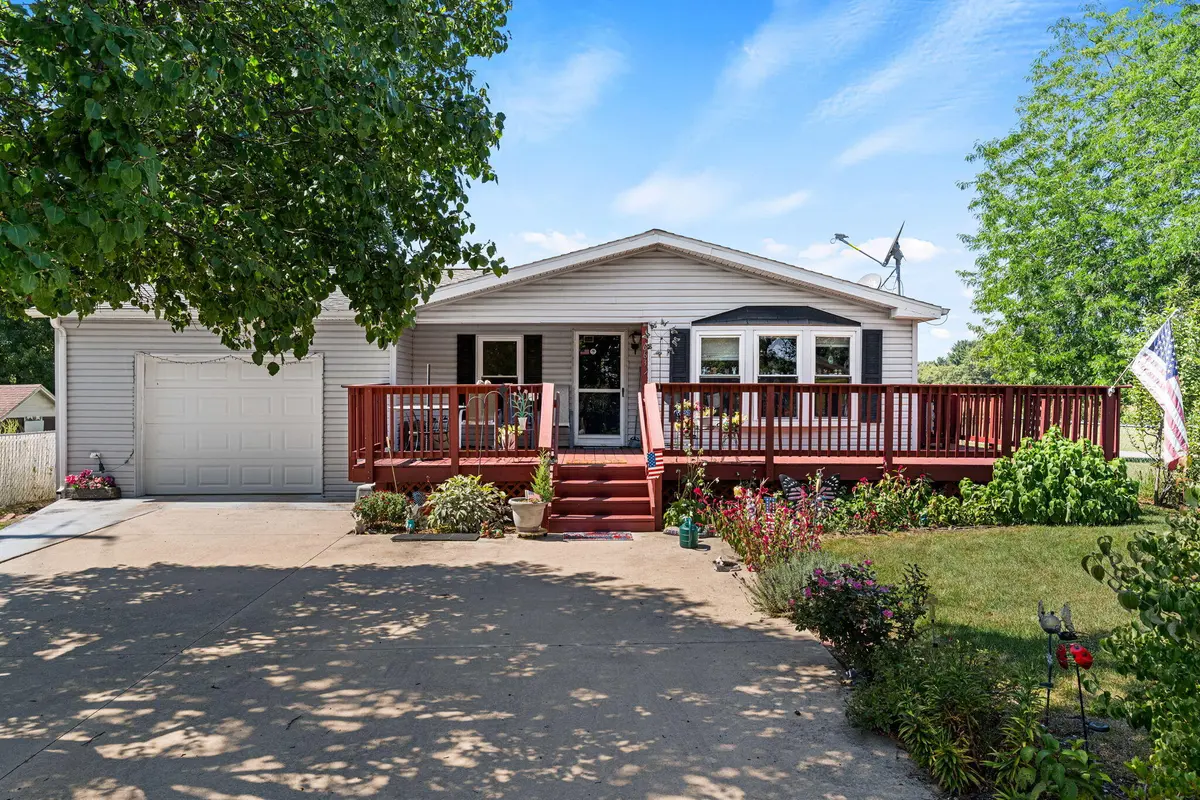 6631 N 570 W, Winamac, IN 46996