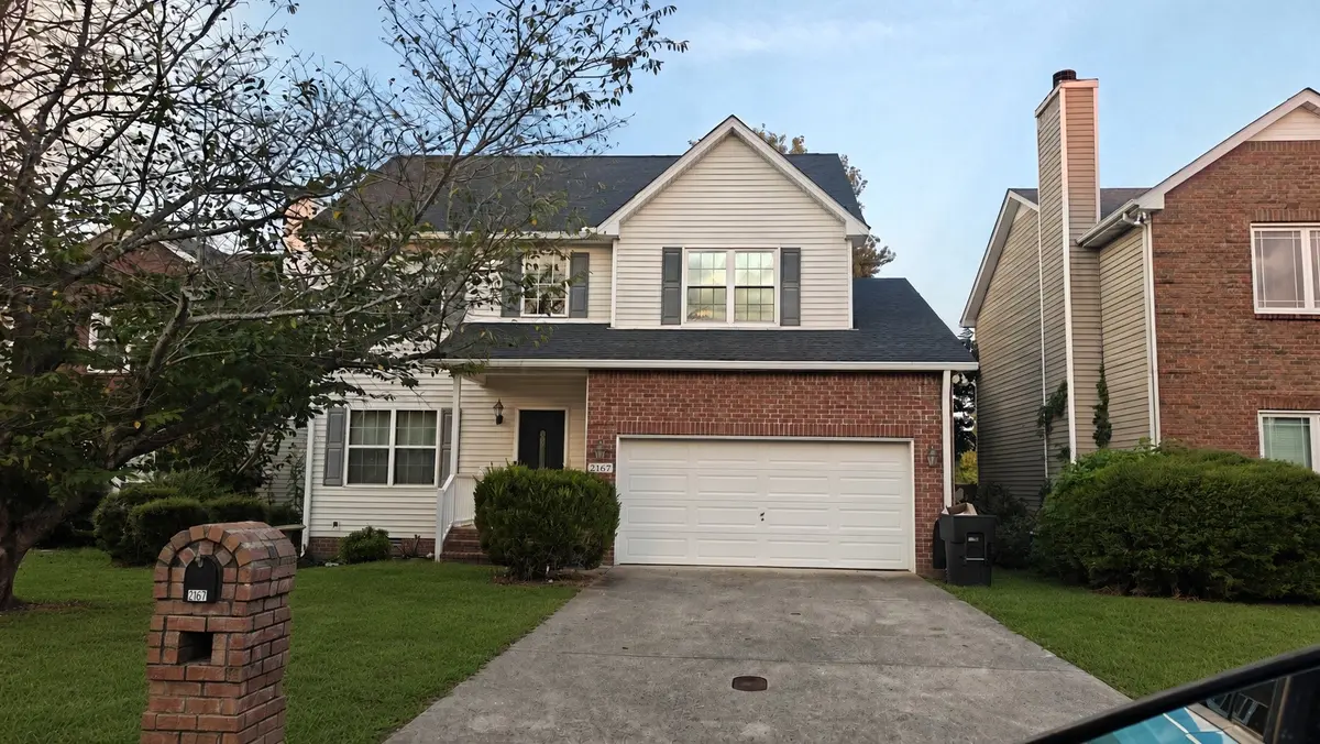 2167 Oak Hill Dr, Murfreesboro, TN 37130