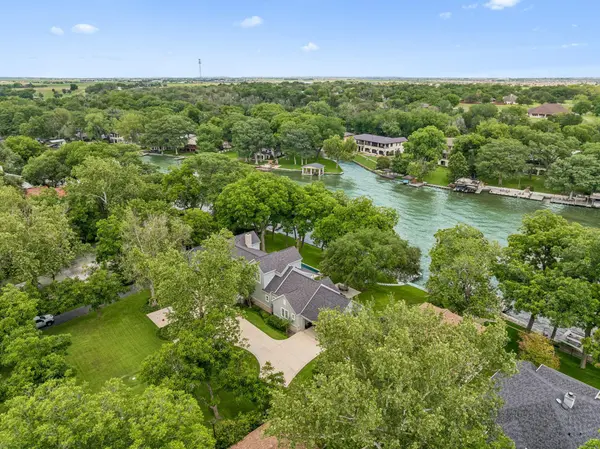 2319 Terminal Loop RD, Mcqueeney, TX 78123