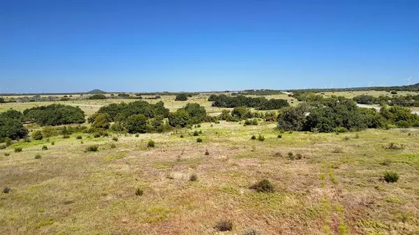 201 W Rolling Oaks DR, Goldthwaite, TX 78644