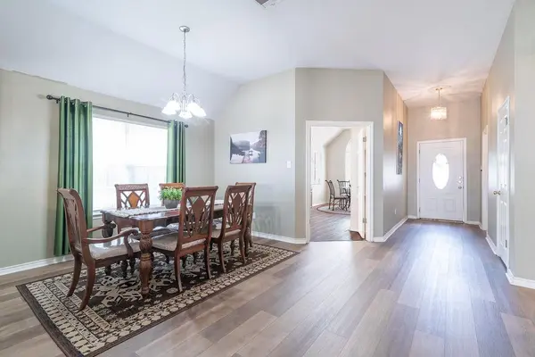 2200 Grove DR, Round Rock, TX 78681