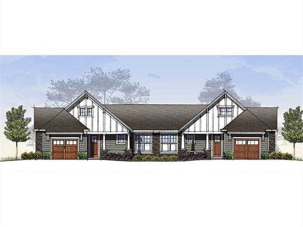58 Bellflower LN, Laurel Park, NC 28739