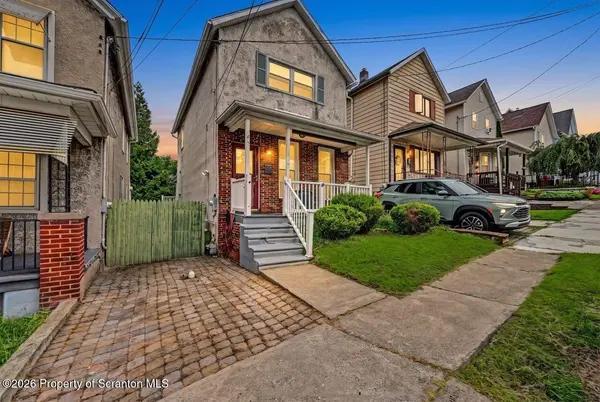 115 E Grove ST, Dunmore, PA 18510