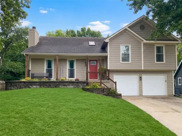 405 N Mesquite ST, Olathe, KS 66061