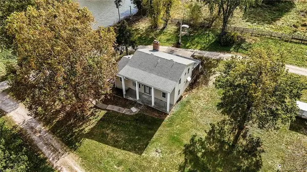 32703 S State Route 7 HWY, Creighton, MO 64739
