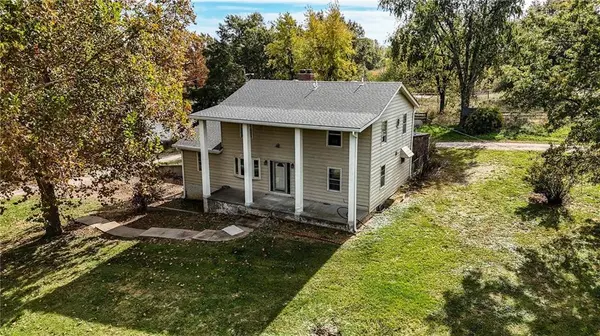32703 S State Route 7 HWY, Creighton, MO 64739