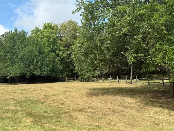 000 Deer Run RD, Atchison, KS 66002