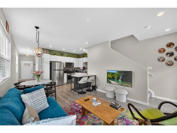 1067 Oak, Denver, CO 80215