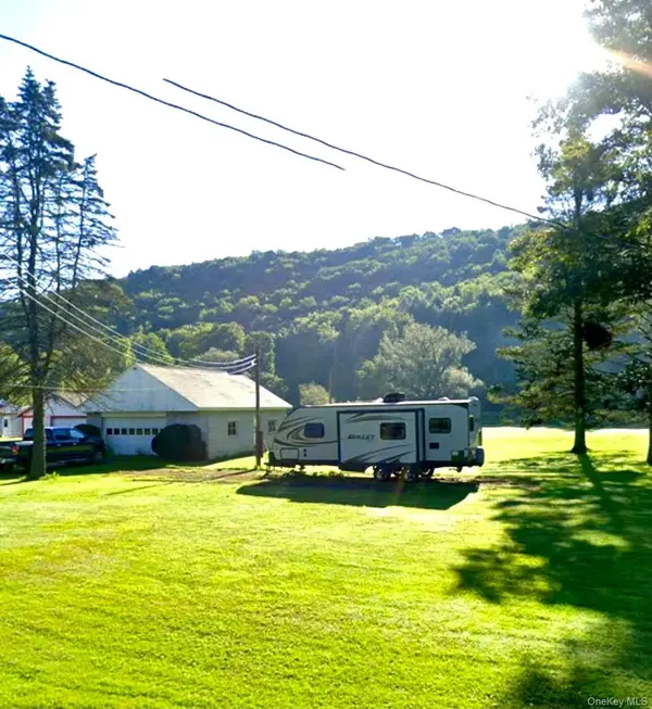 5089 State Route 52, Jeffersonville, NY 12748