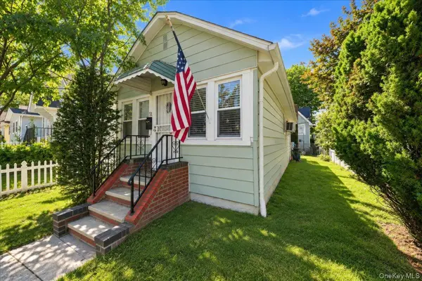 11 Oak AVE #11, Bronx, NY 10465